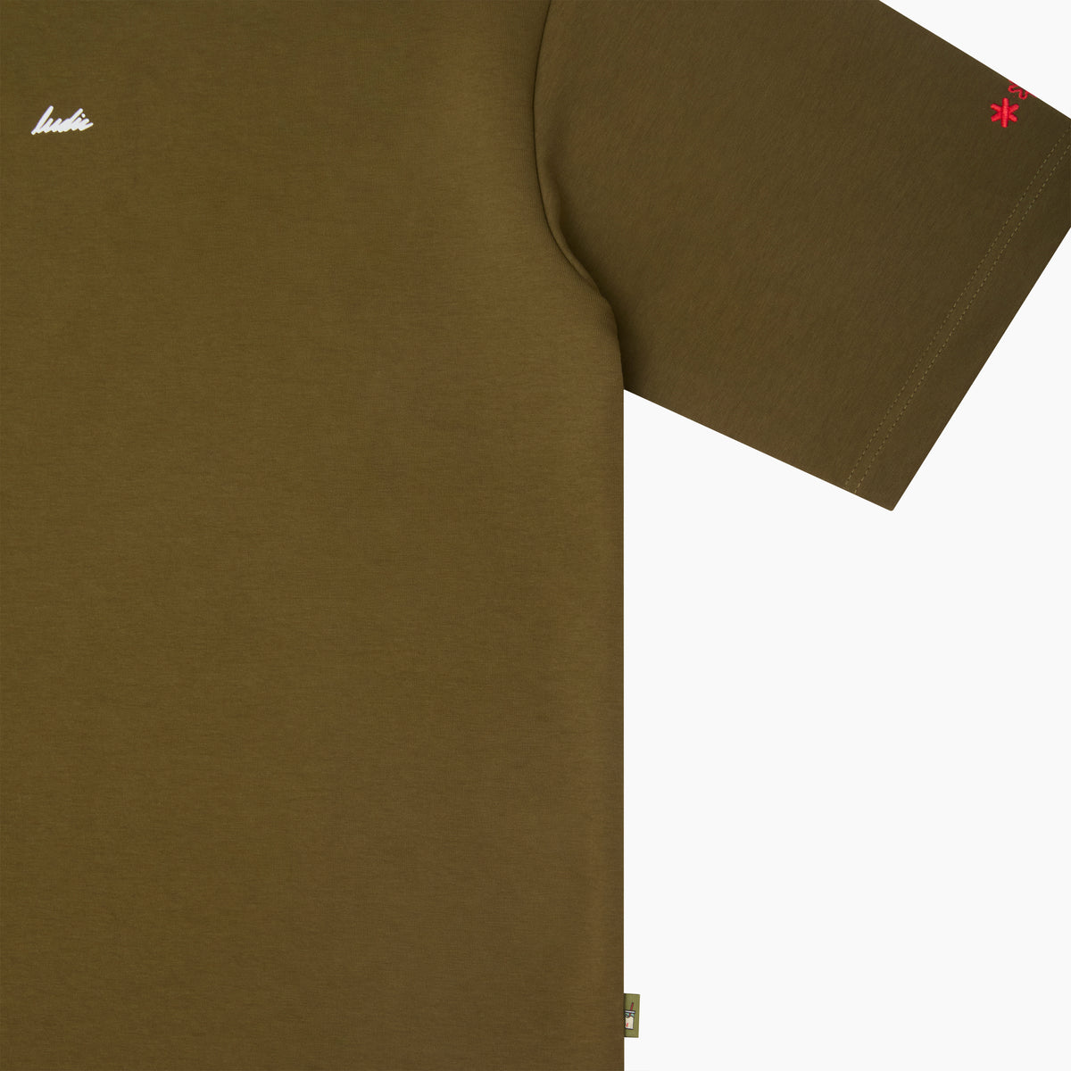 Ludic - T-Shirts - Green