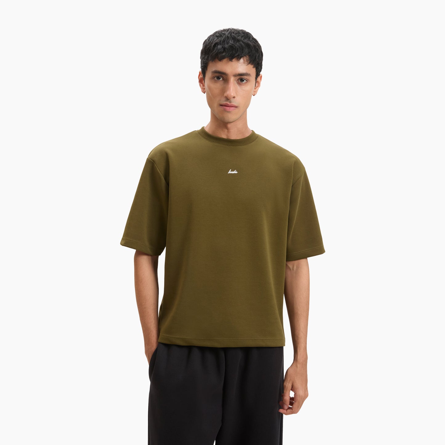 Male | Krish is 6’1 and wearing L