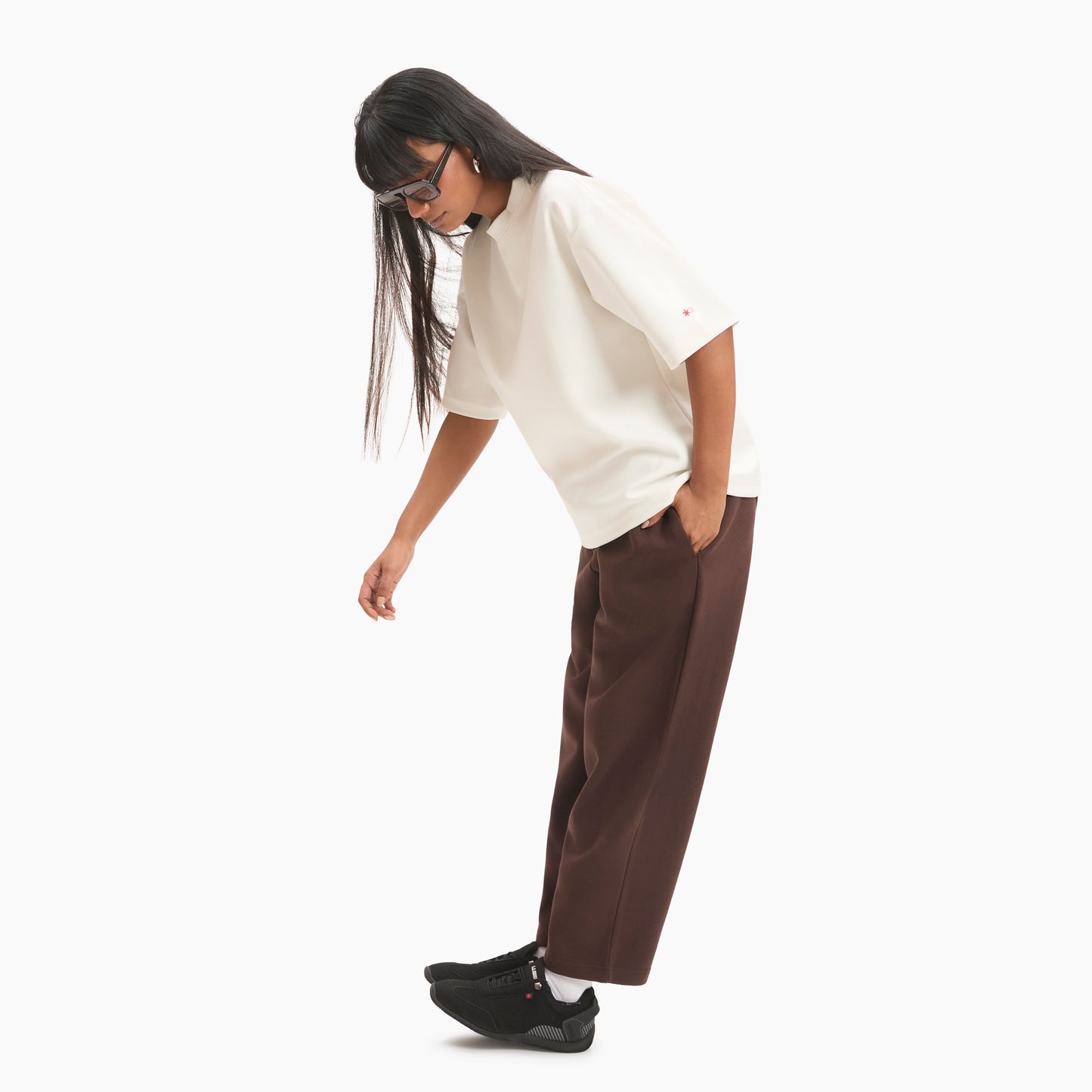 Female | Amy is 5’7 and wearing S