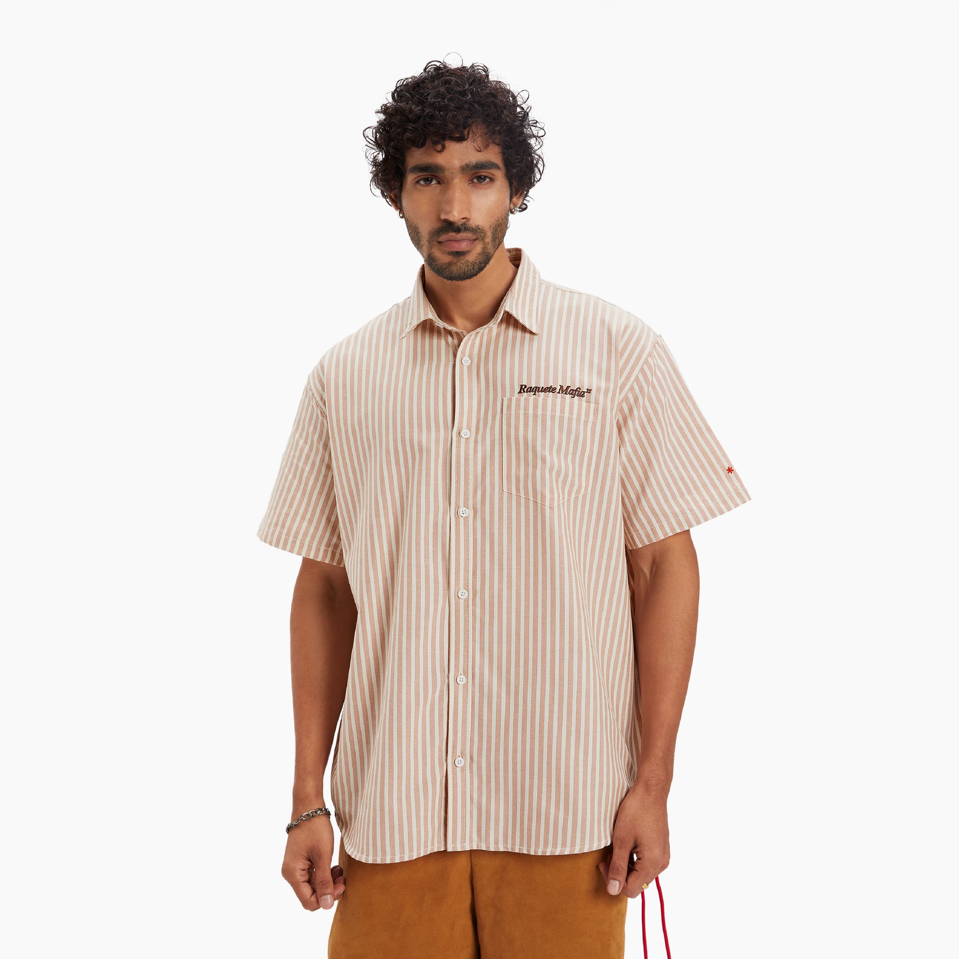 Male | Aagaz is 6'1" and wears Weekend Shirt in size L