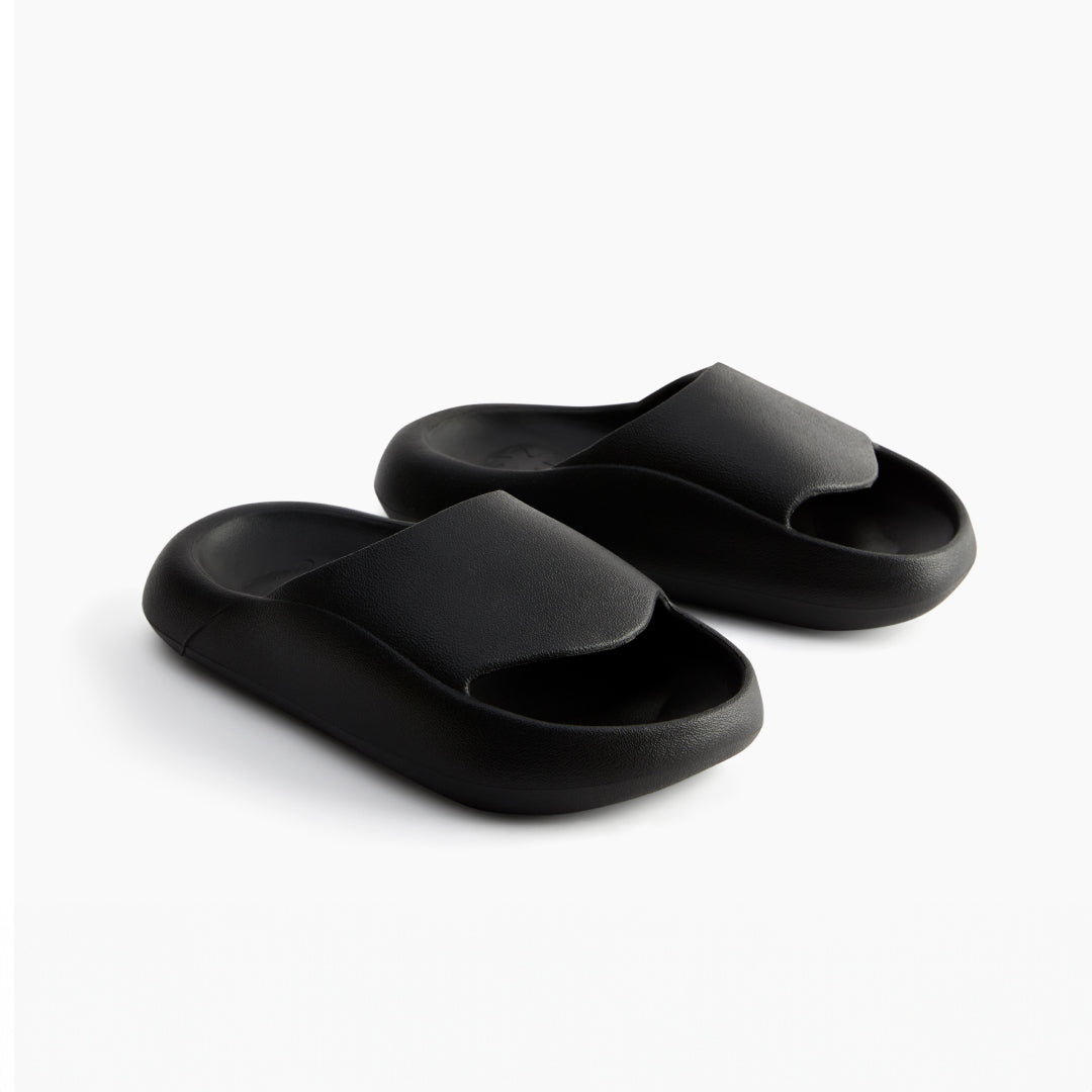 Ludic Sliders in Black for ultimate comfort and support