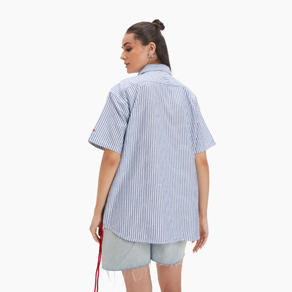 Female | Lidia is 5'8" and wears Weekend Shirt in size S 