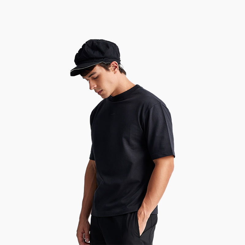 Ludic - T-Shirts - Black