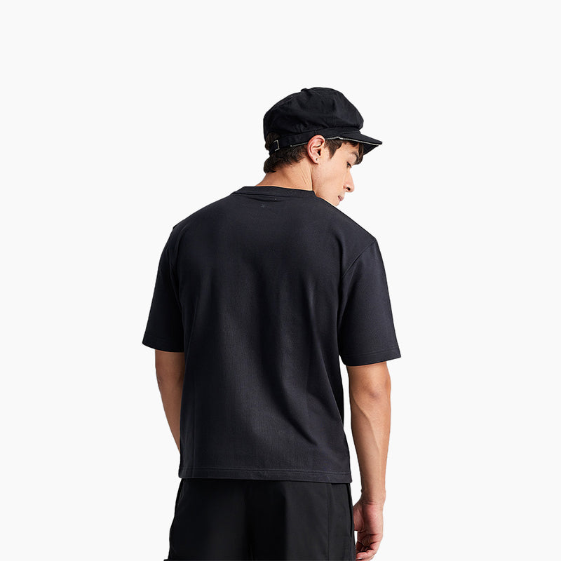 Ludic - T-Shirts - Black