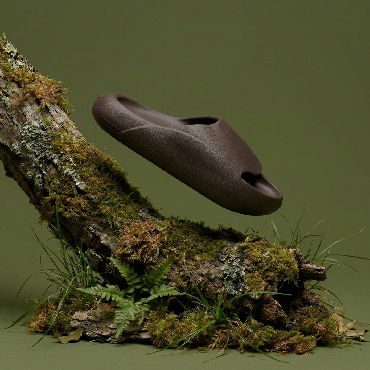 Ludic - Slippers - Brown